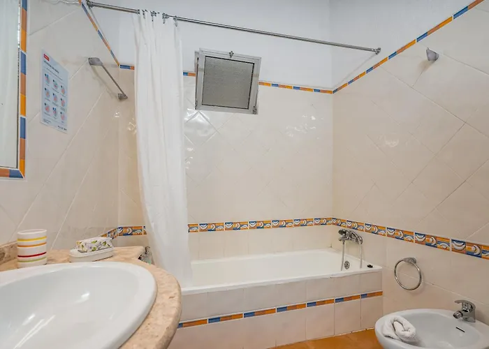 Lägenhet Horta Da Ti'mariana