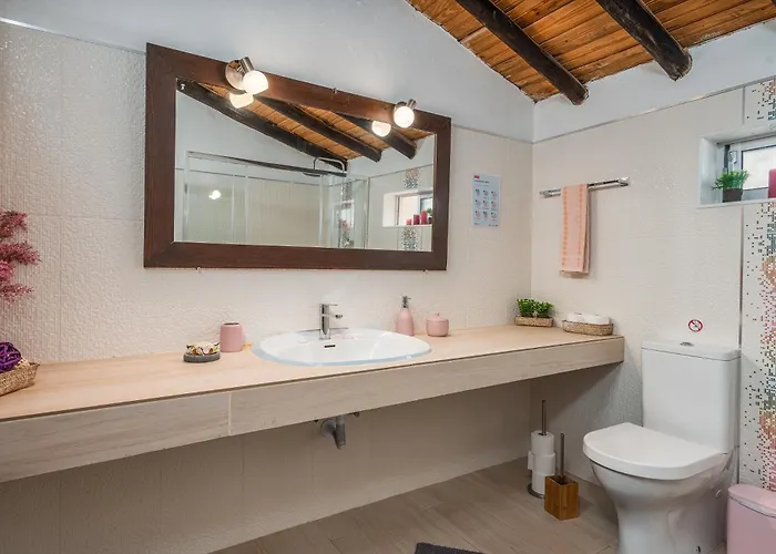 Lägenhet Horta Da Ti'mariana Odiáxere